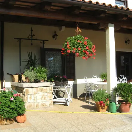 Country House Podeželska hiša Lokev